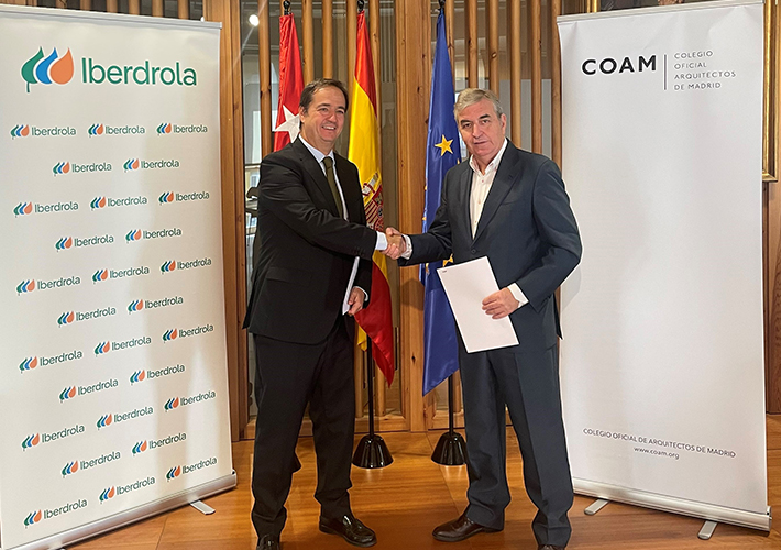 Foto Iberdrola y COAM firman un acuerdo para la rehabilitación energética de edificios.